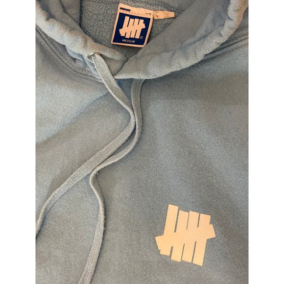 Undefeated Logo pullover Hoodie Light baby blue big back hit Medium designer - Picture 3 of 6